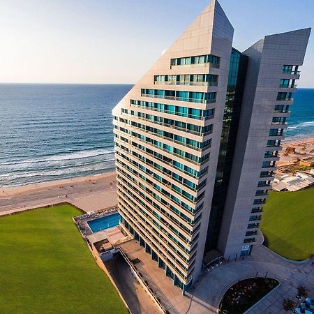 Okeanos Suites Herzliya Hotel by Herbert Samuel Exterior foto