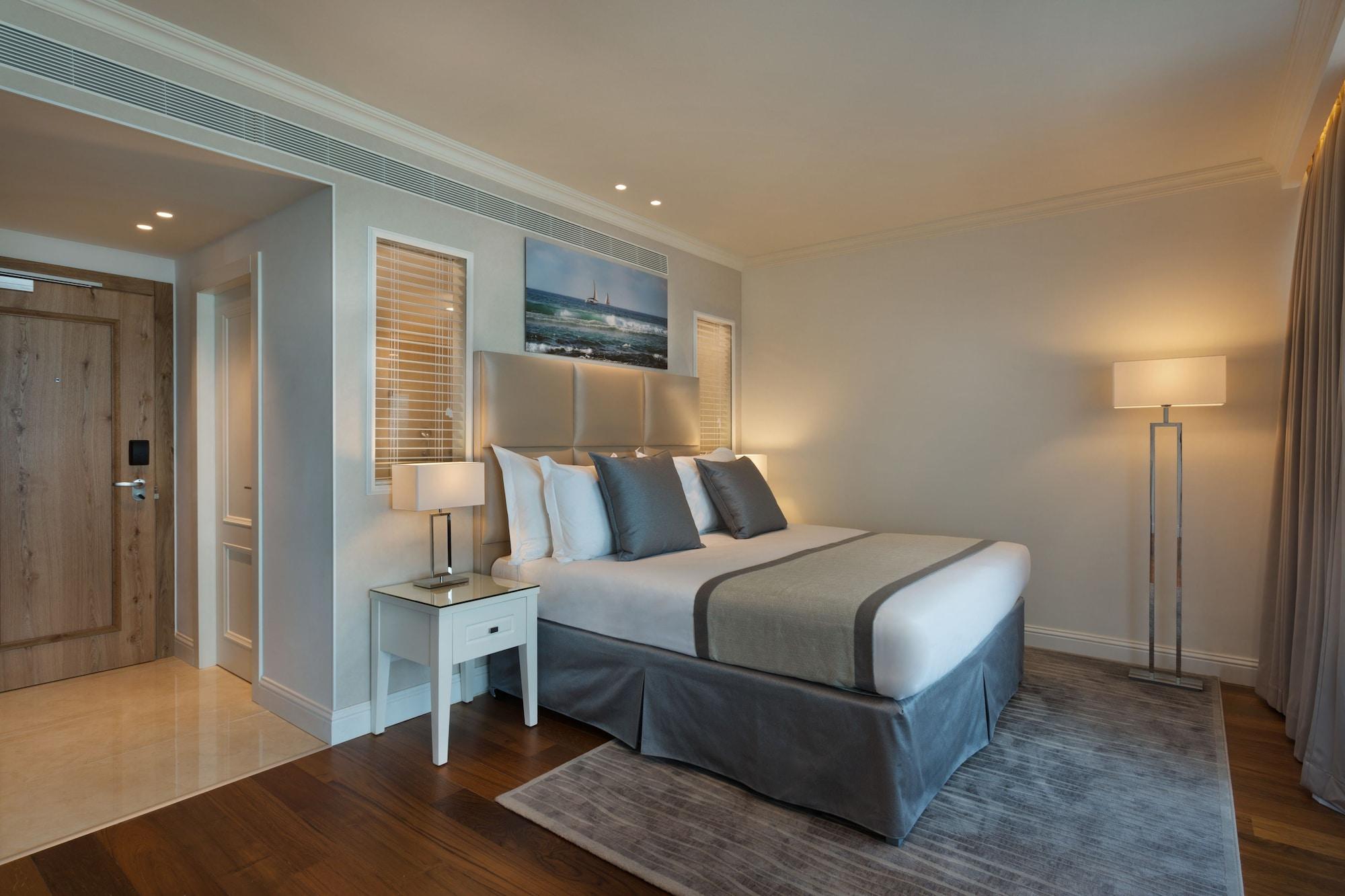 Okeanos Suites Herzliya Hotel by Herbert Samuel Exterior foto