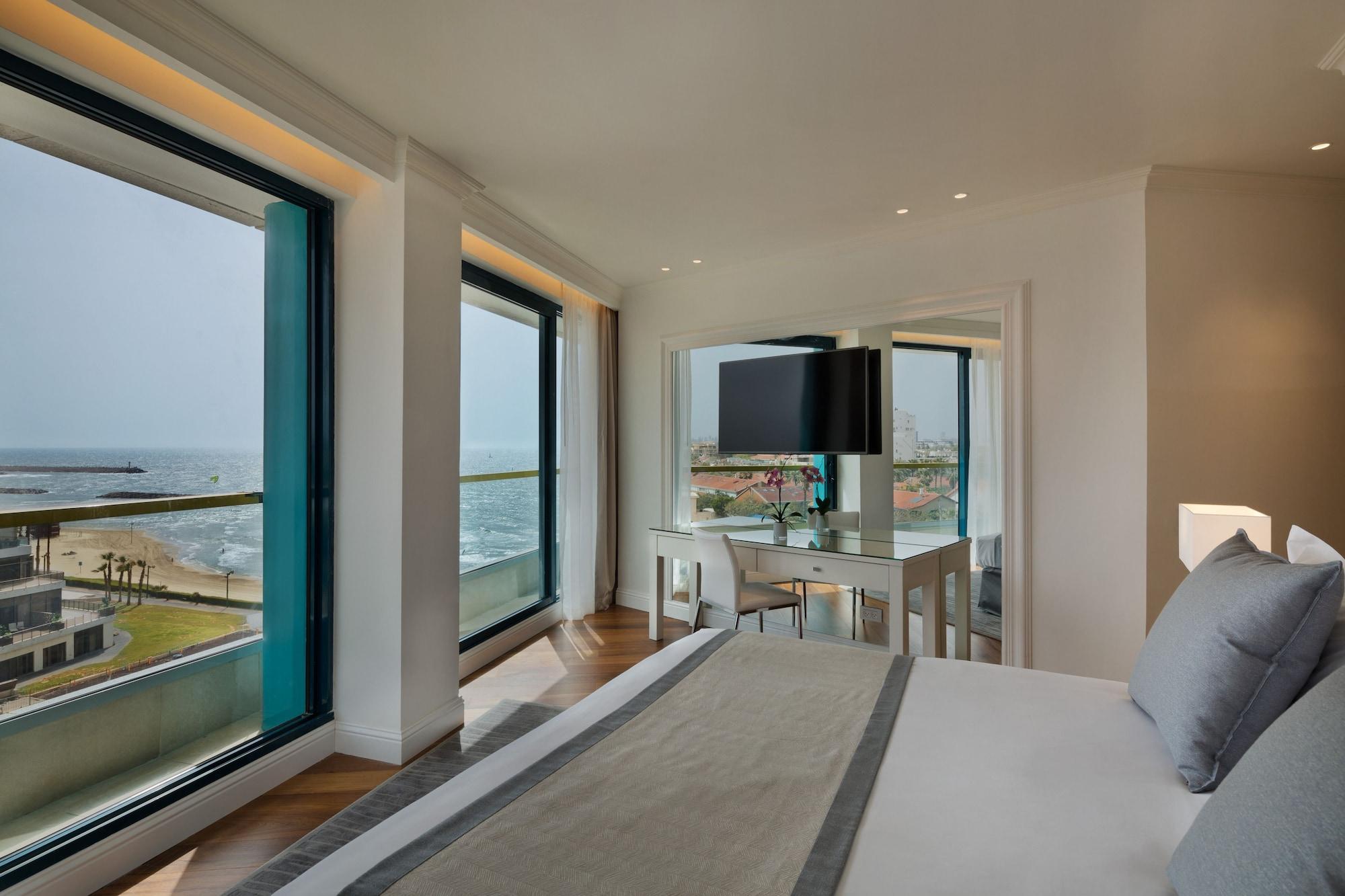 Okeanos Suites Herzliya Hotel by Herbert Samuel Exterior foto