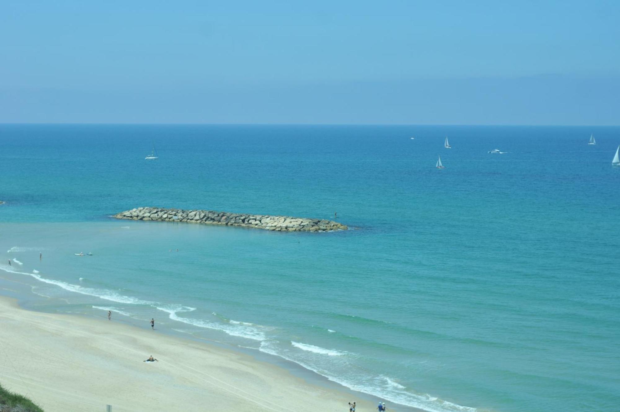 Okeanos Suites Herzliya Hotel by Herbert Samuel Exterior foto